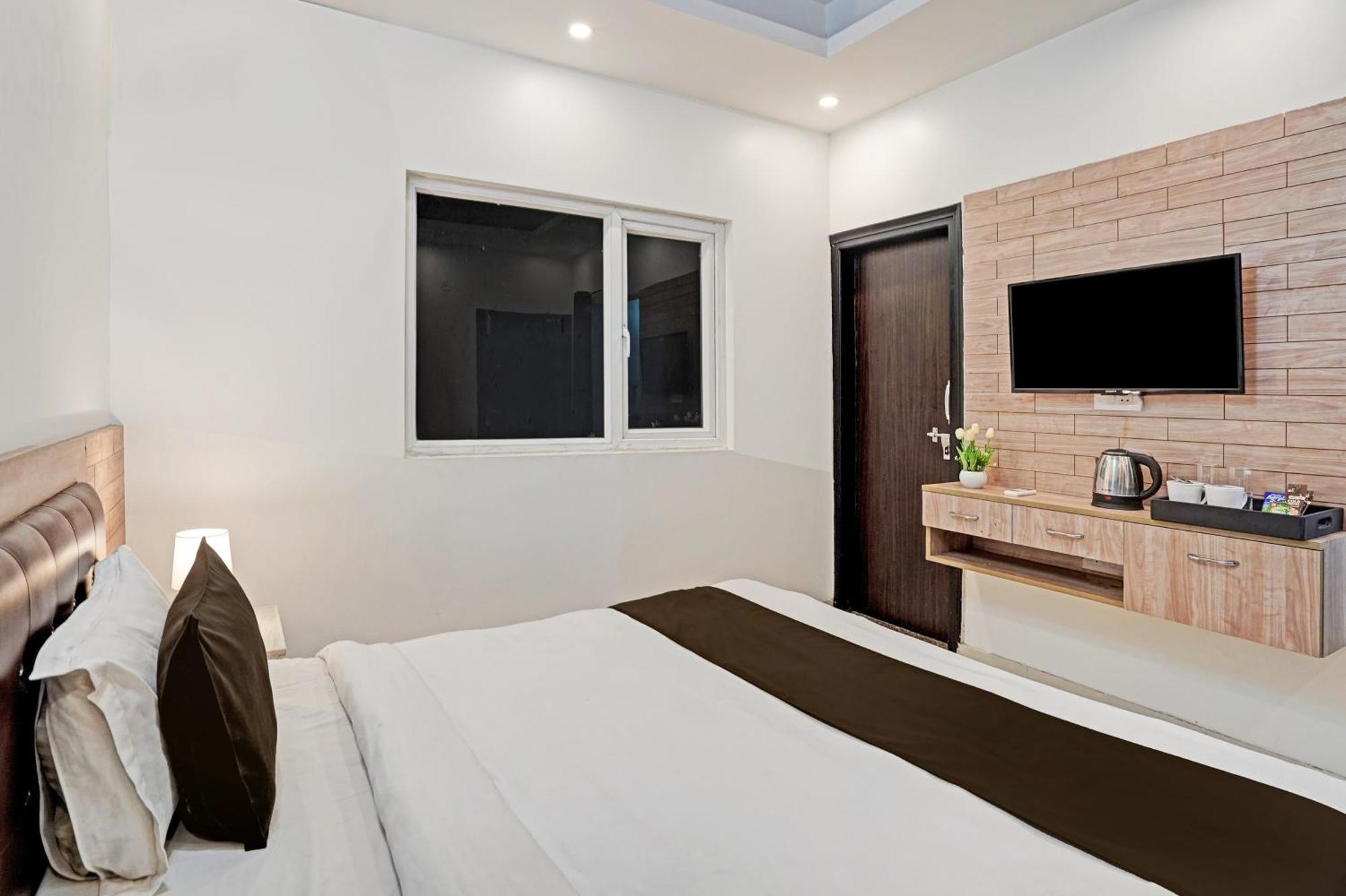 גורגאון Hotel O Babil Palace Near Omaxe Celebration Mall מראה חיצוני תמונה