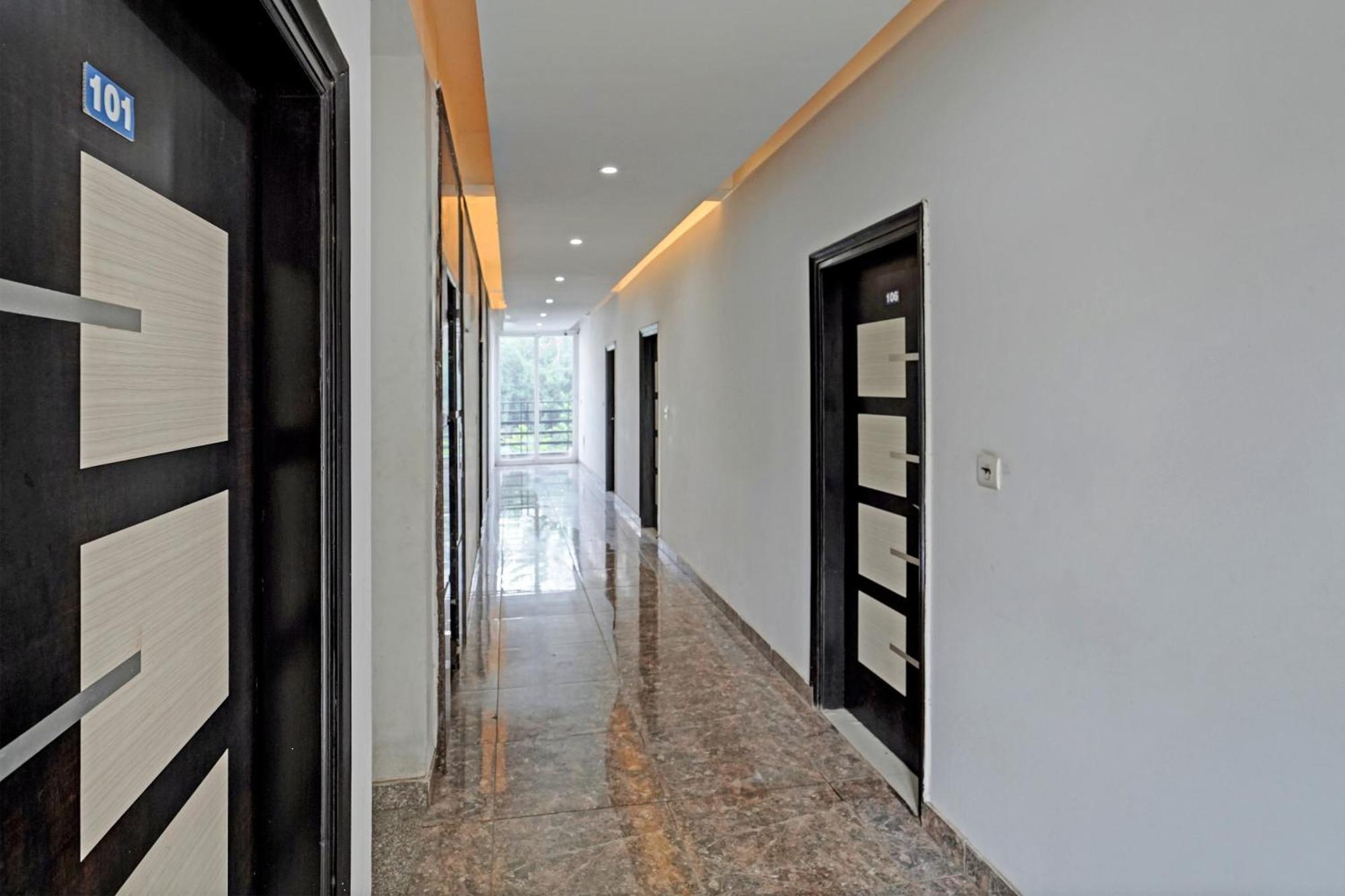גורגאון Hotel O Babil Palace Near Omaxe Celebration Mall מראה חיצוני תמונה