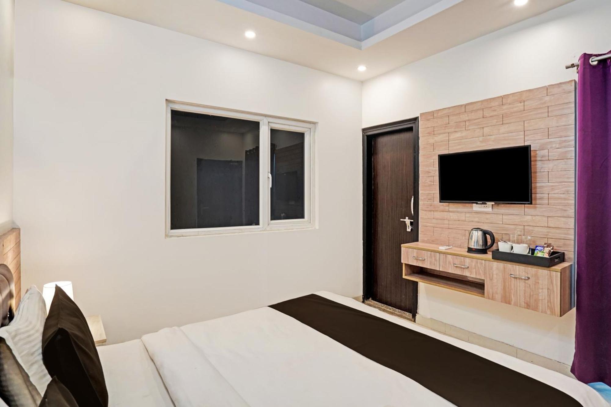 גורגאון Hotel O Babil Palace Near Omaxe Celebration Mall מראה חיצוני תמונה